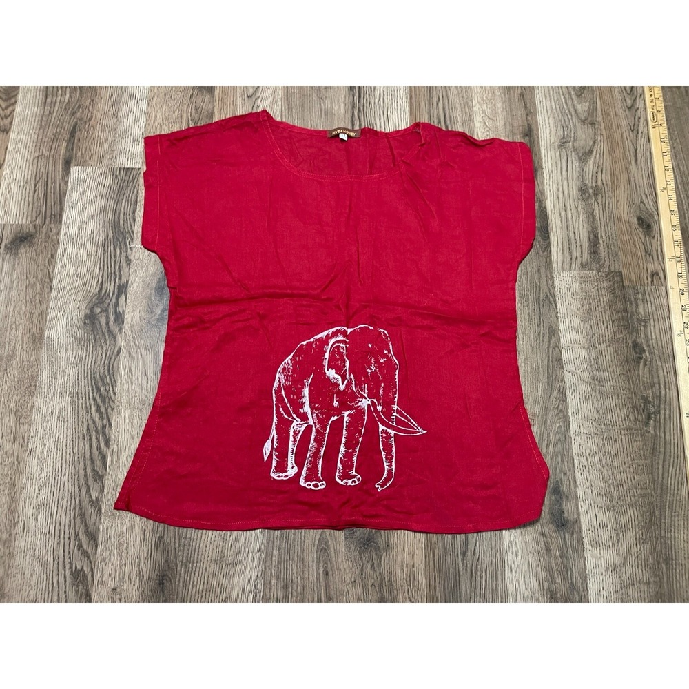 Hive & Honey Shirt, Women's Size XL, Red, Elephant, Short Sleeve